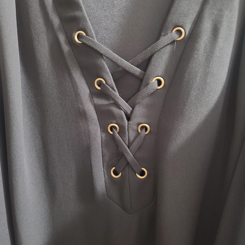 Dress - Picture 2 of 9